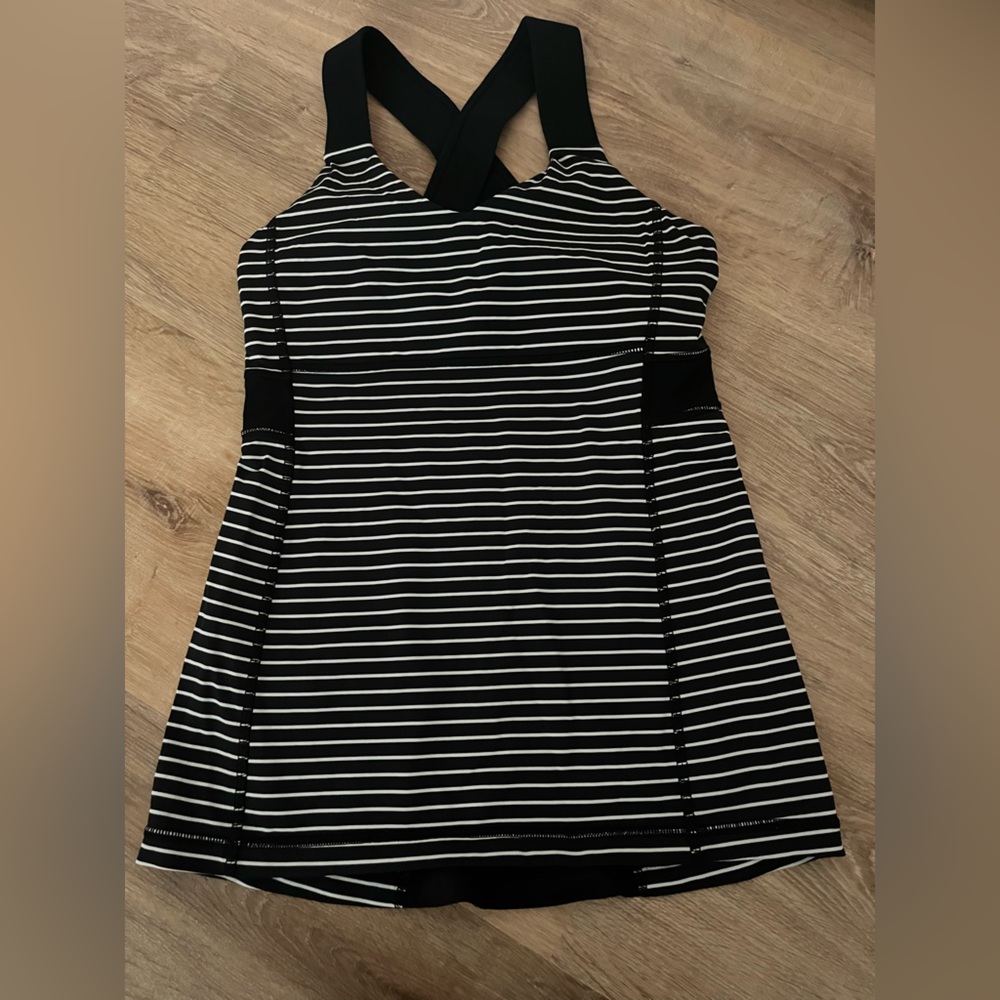 COPY - Vintage Lululemon Striped Cross Back Scoop Neck Tank, size 6